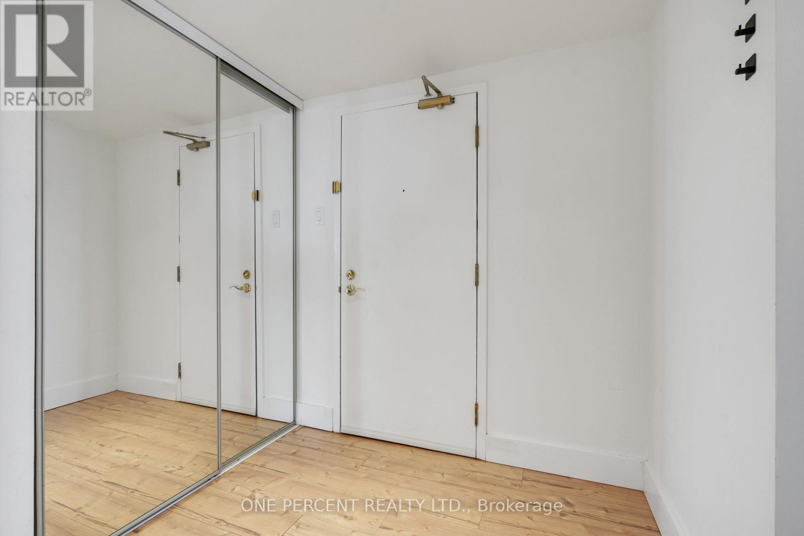 610 - 215 Parkdale Avenue, Ottawa, Ontario  K1Y 4T8 - Photo 8 - X12214694