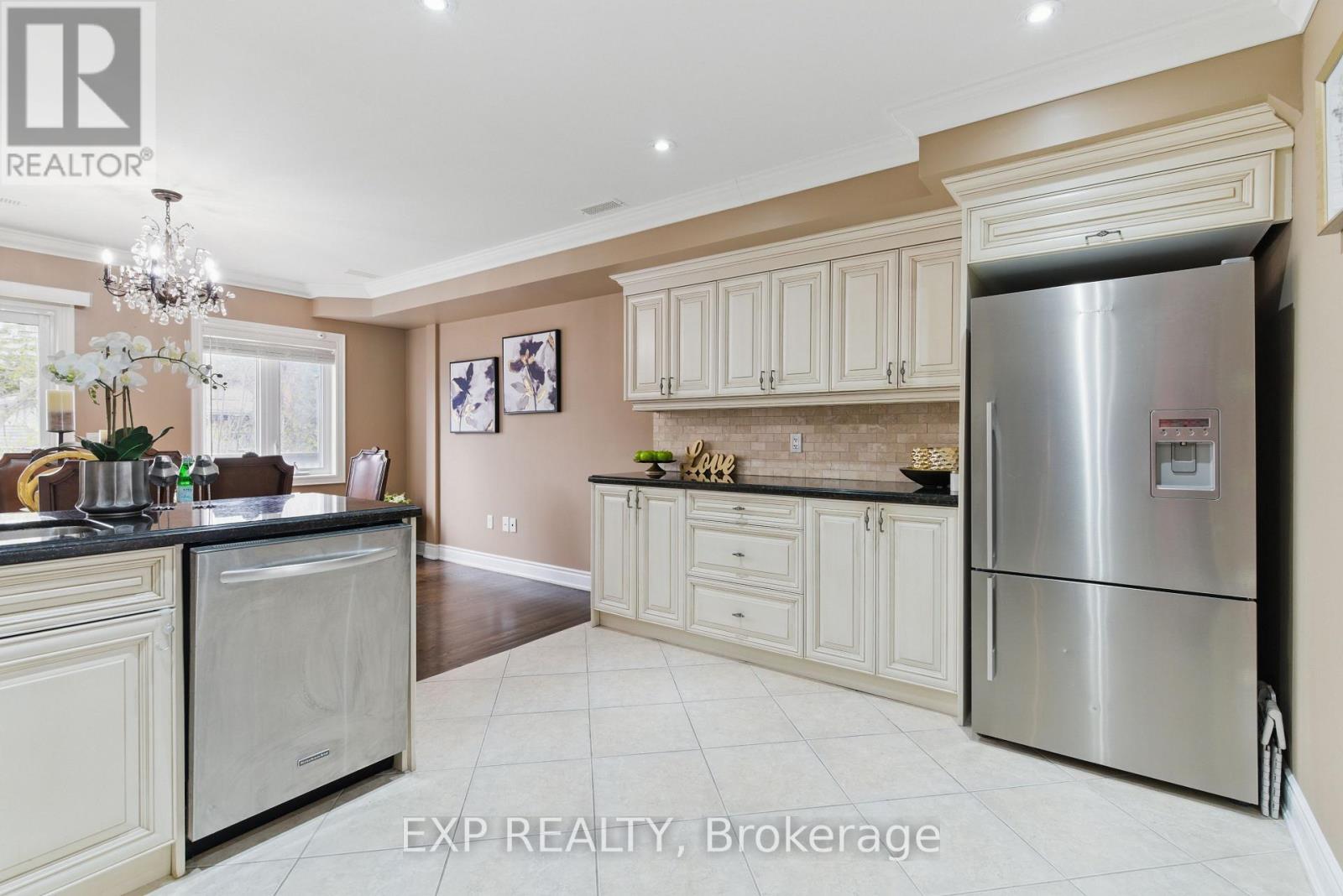 4444 Bathurst Street, Toronto (Bathurst Manor), Ontario  M3H 3S2 - Photo 10 - C12214623