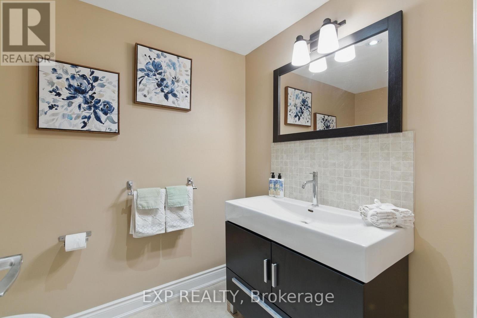 4444 Bathurst Street, Toronto (Bathurst Manor), Ontario  M3H 3S2 - Photo 16 - C12214623