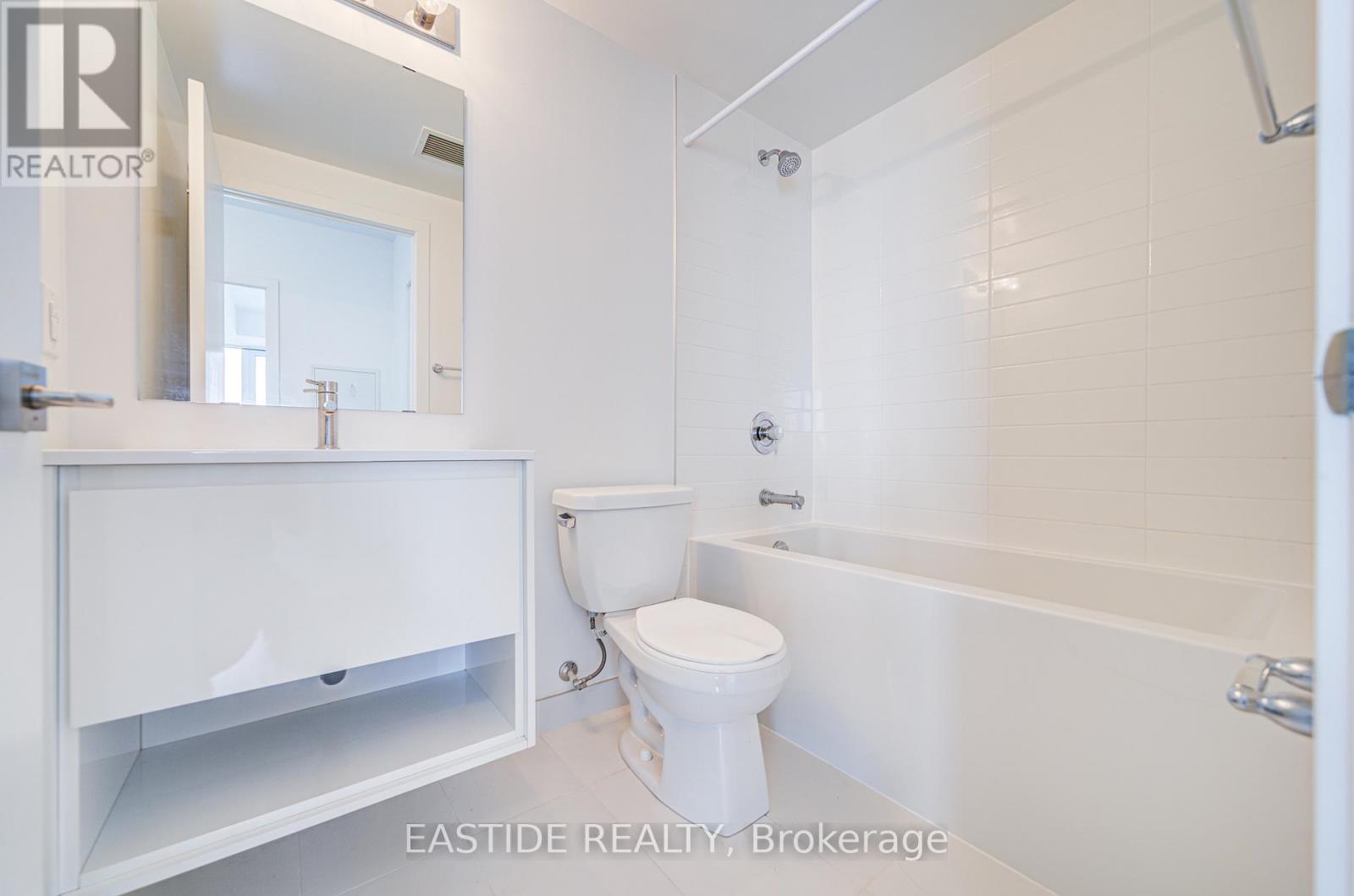 3301 - 159 Wellesley Street E, Toronto, Ontario  M4Y 0H5 - Photo 17 - C12214624