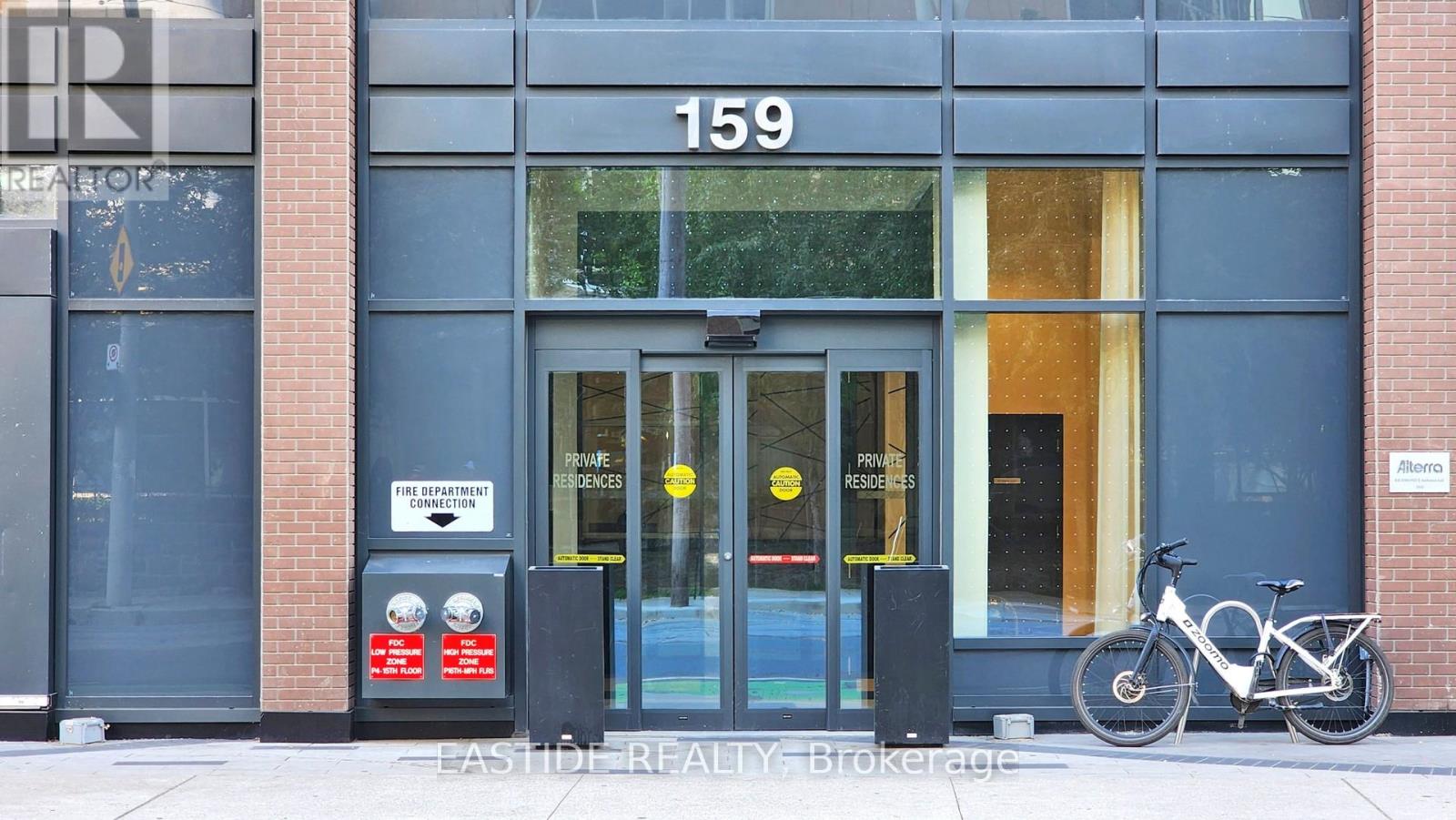 3301 - 159 Wellesley Street E, Toronto, Ontario  M4Y 0H5 - Photo 2 - C12214624