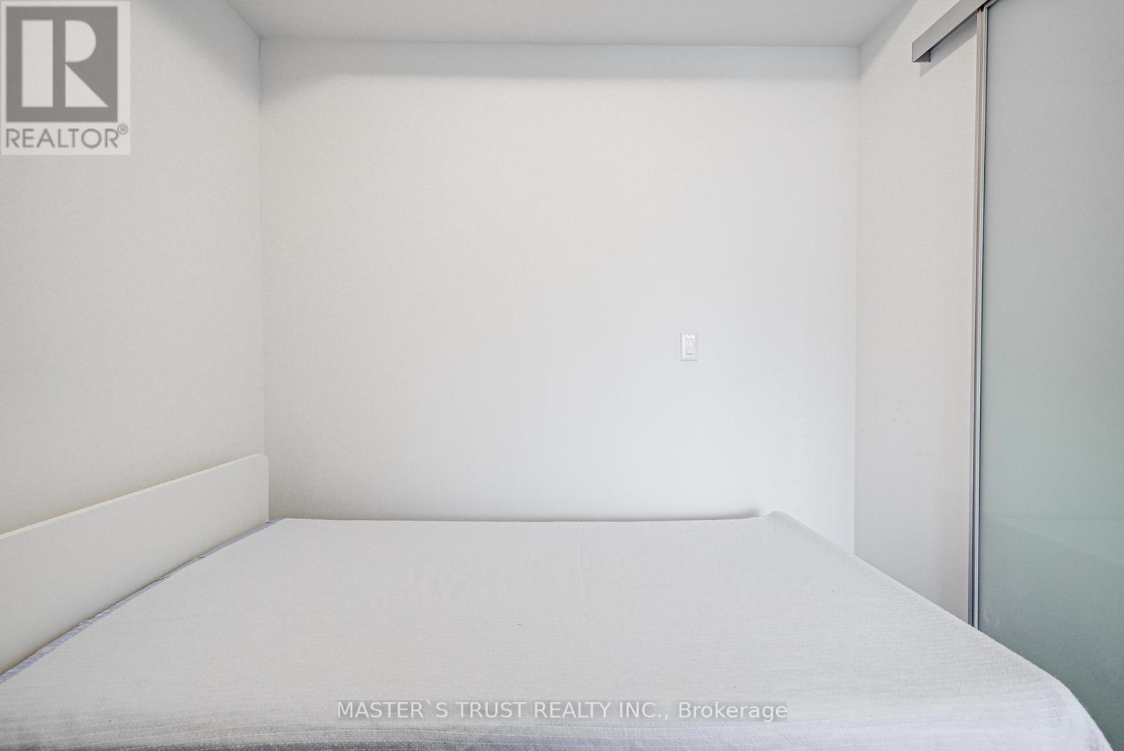 1007 - 203 College Street, Toronto, Ontario  M5T 1P9 - Photo 10 - C12214639