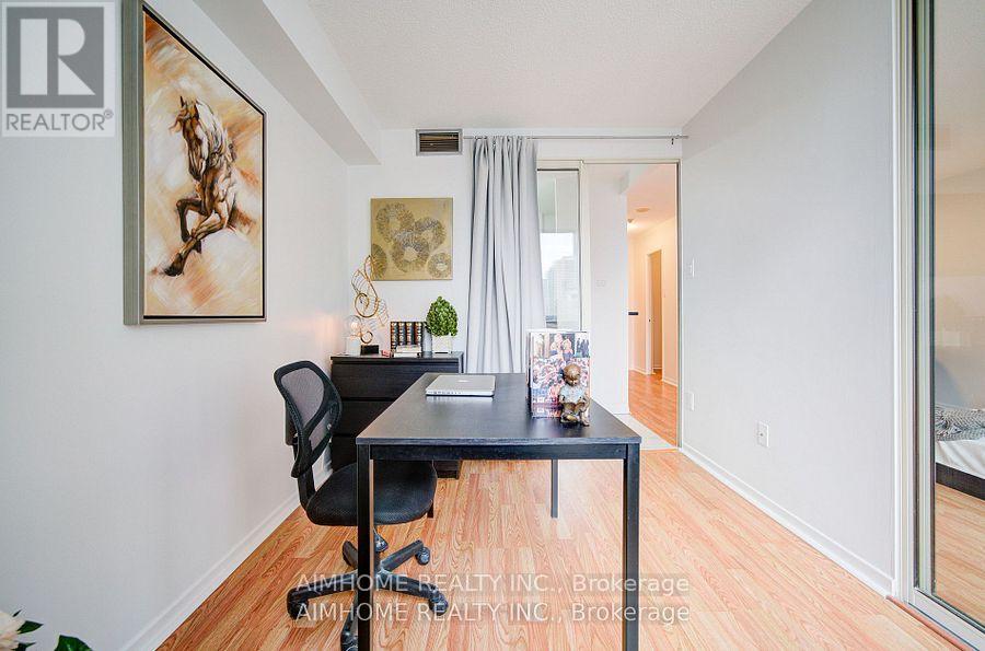 603 - 1055 Bay Street, Toronto, Ontario  M5S 3A3 - Photo 17 - C12214658