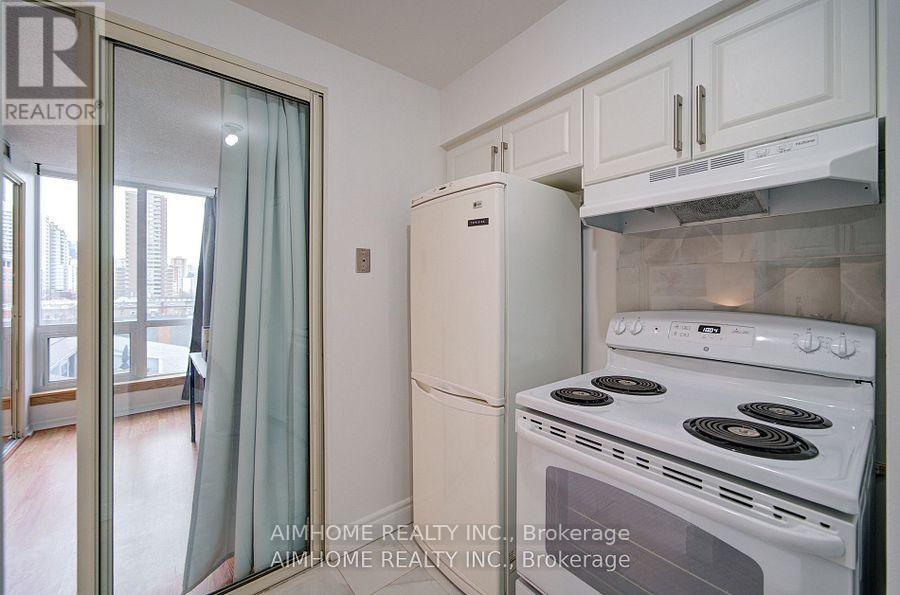 603 - 1055 Bay Street, Toronto, Ontario  M5S 3A3 - Photo 25 - C12214658