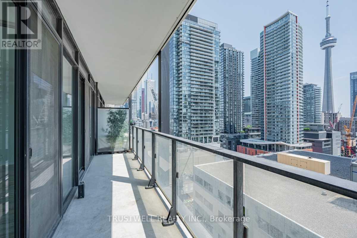 1310 - 125 Peter Street, Toronto, Ontario  M5V 0M2 - Photo 18 - C12214663