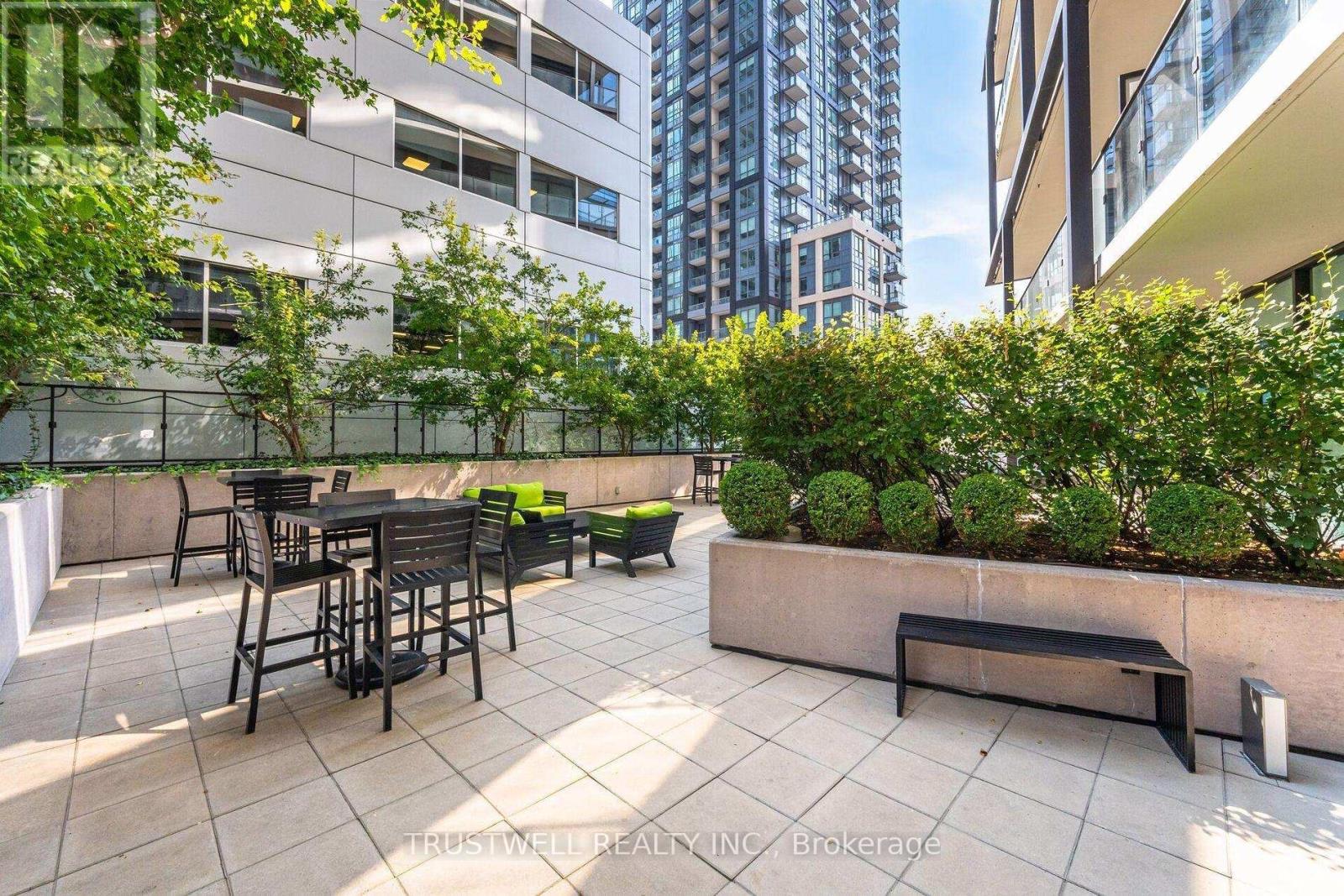 1310 - 125 Peter Street, Toronto, Ontario  M5V 0M2 - Photo 27 - C12214663