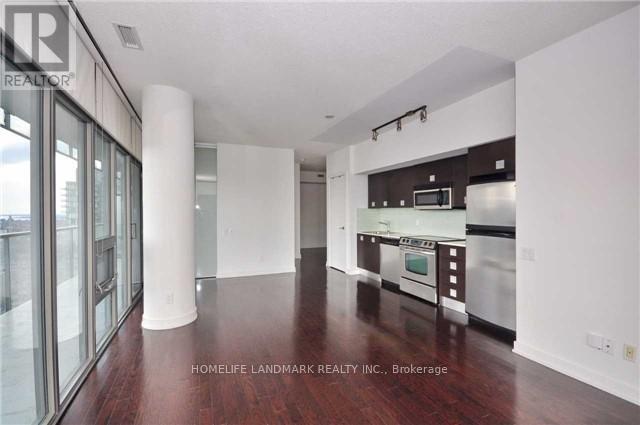 3003 - 33 Charles Street E, Toronto, Ontario  M4Y 0A2 - Photo 4 - C12214677
