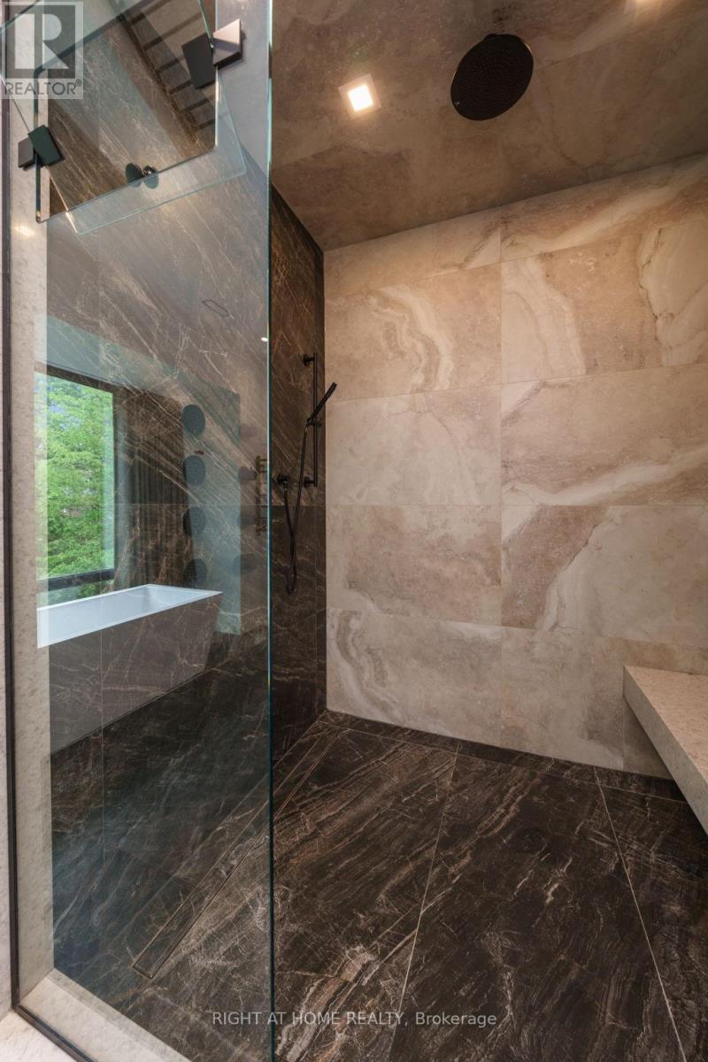 18 Divadale Drive, Toronto, Ontario  M4G 2N9 - Photo 32 - C12214687