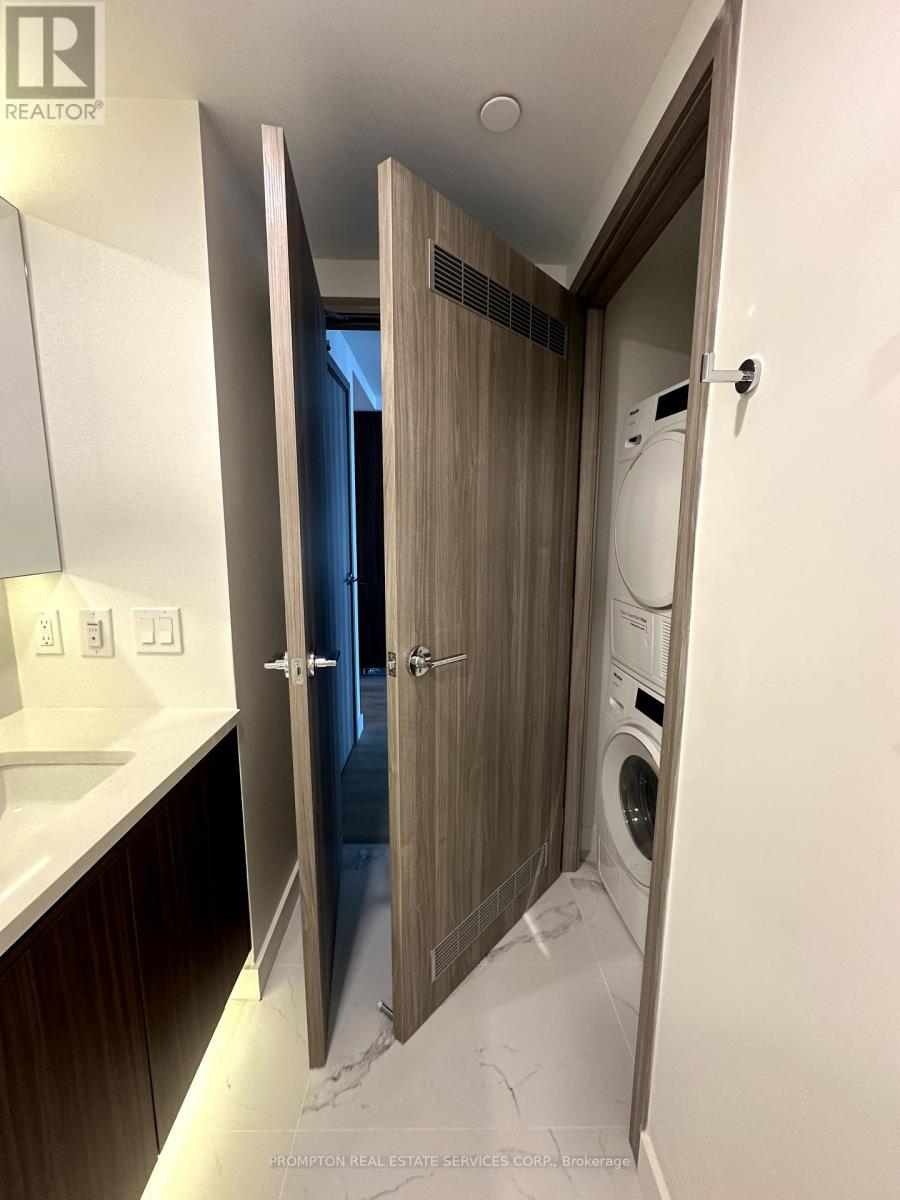 2607 - 3 Concord Cityplace Way, Toronto, Ontario  M5V 0X4 - Photo 14 - C12214701