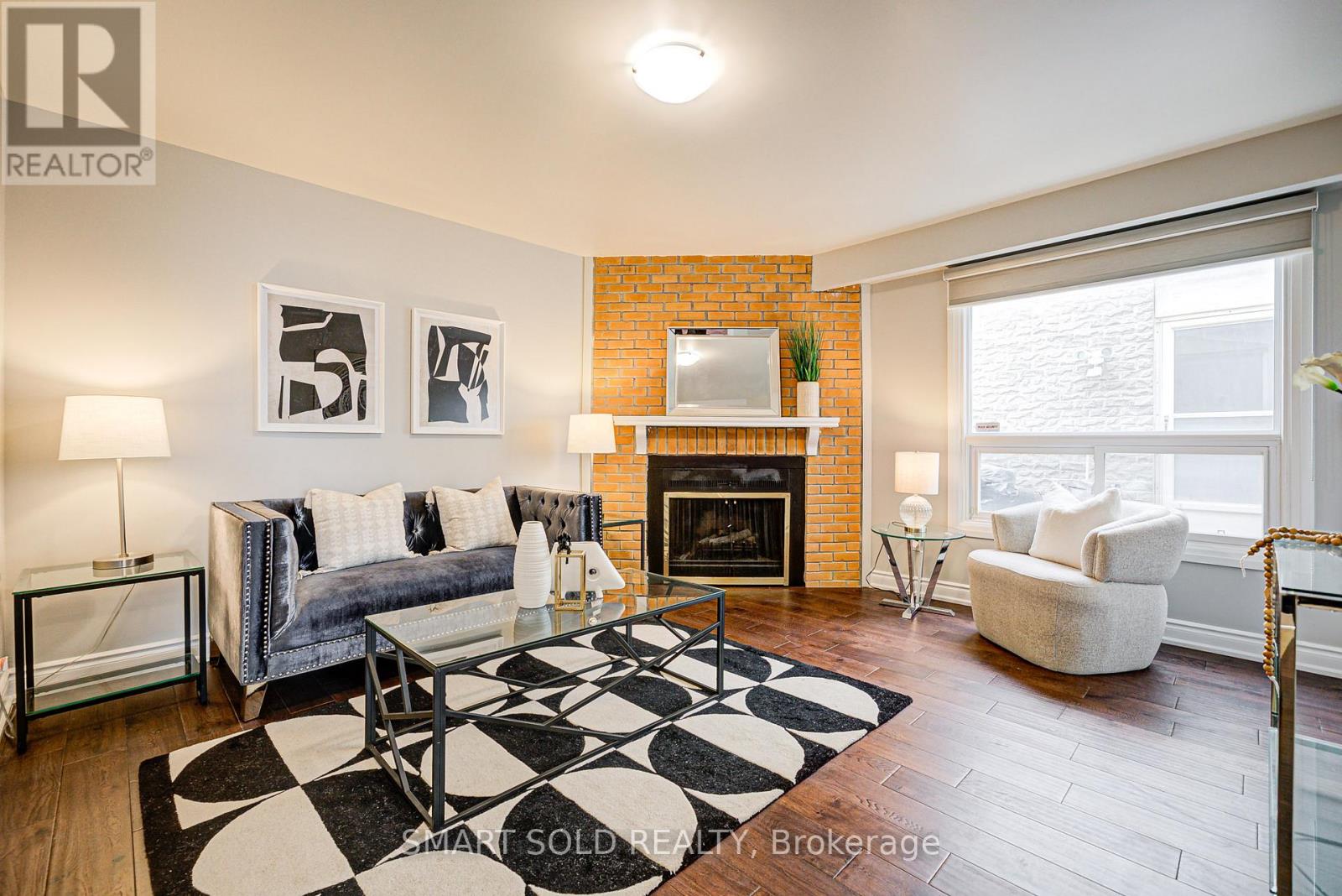 79 Radwell Crescent, Toronto (Milliken), Ontario  M1V 2J4 - Photo 6 - E12214672