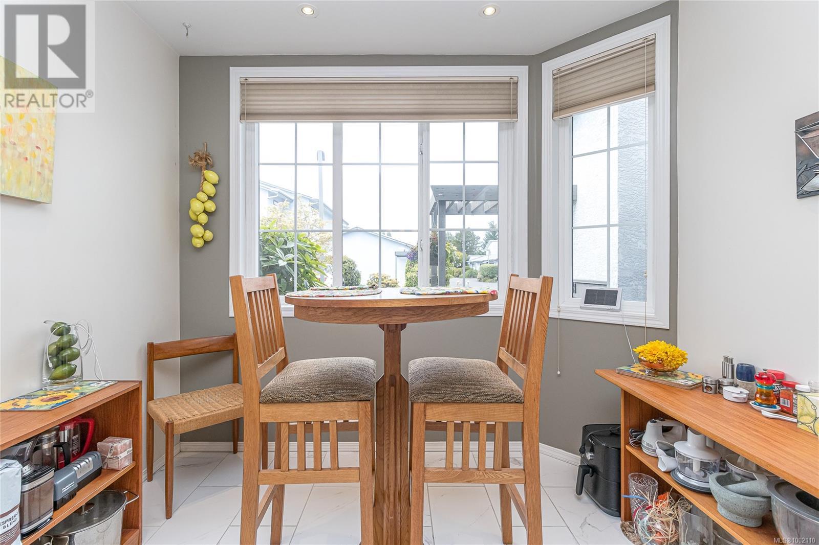 16 2115 Amelia Ave, Sidney, British Columbia  V8L 3Z8 - Photo 18 - 1002110