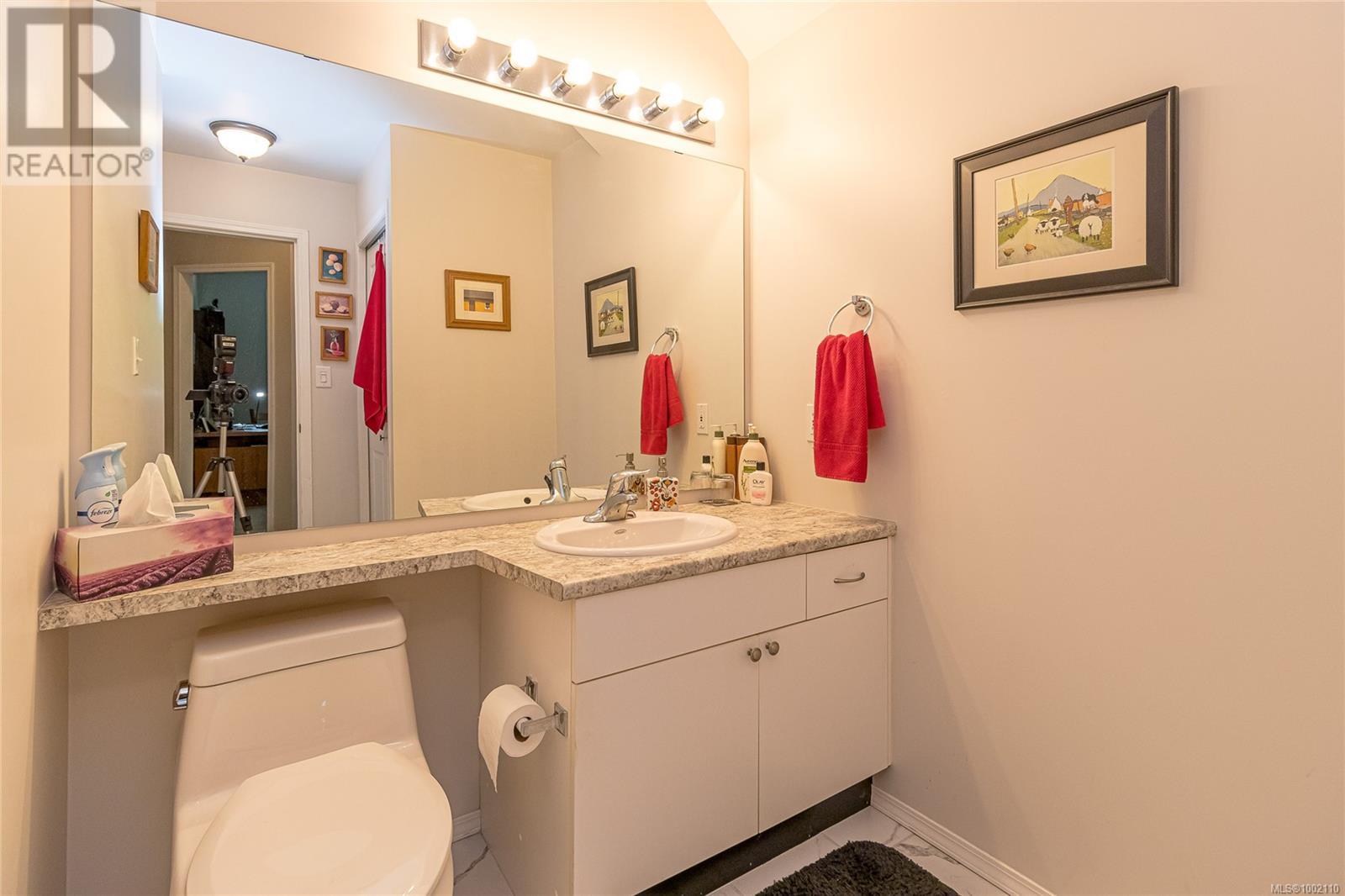 16 2115 Amelia Ave, Sidney, British Columbia  V8L 3Z8 - Photo 28 - 1002110
