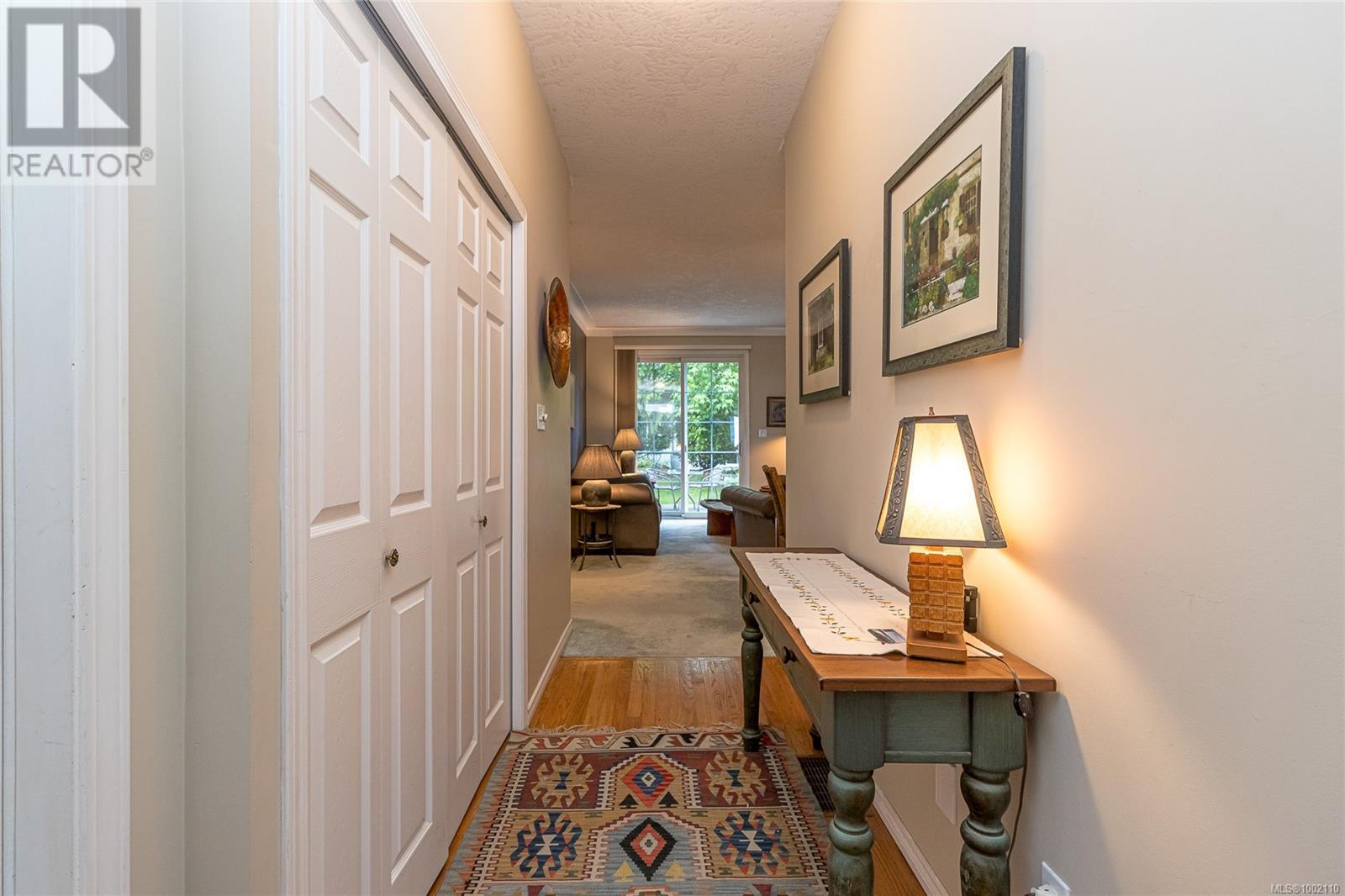 16 2115 Amelia Ave, Sidney, British Columbia  V8L 3Z8 - Photo 5 - 1002110