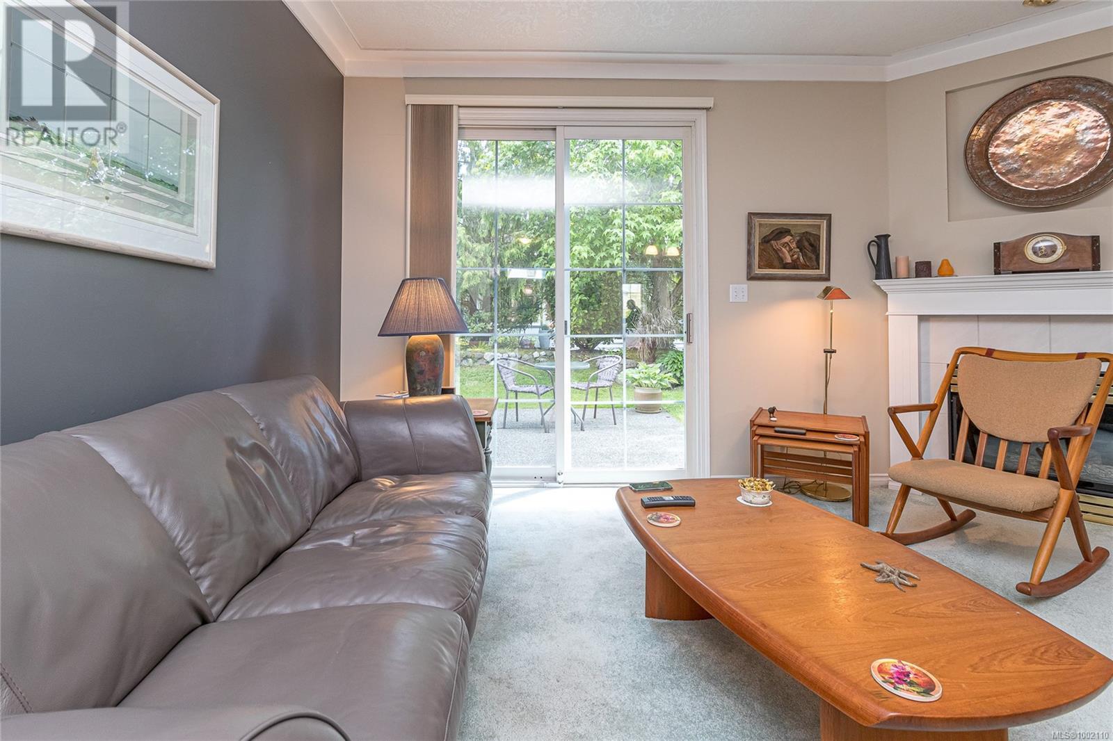 16 2115 Amelia Ave, Sidney, British Columbia  V8L 3Z8 - Photo 8 - 1002110