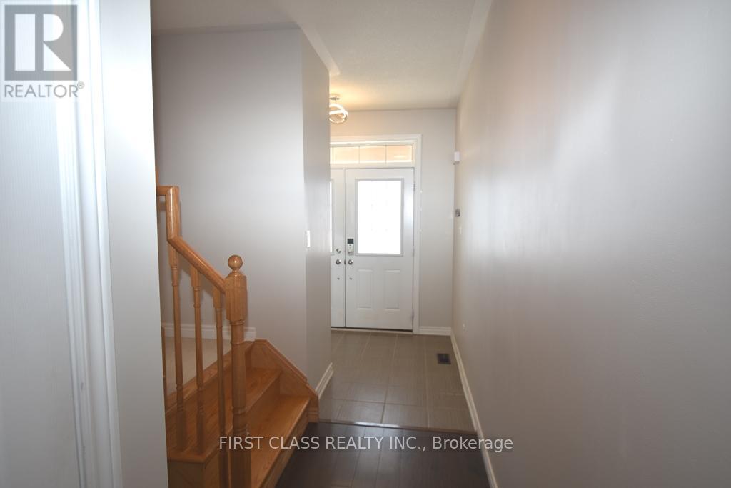 101 Fimco Crescent, Markham, Ontario  L6E 0R4 - Photo 4 - N12214611