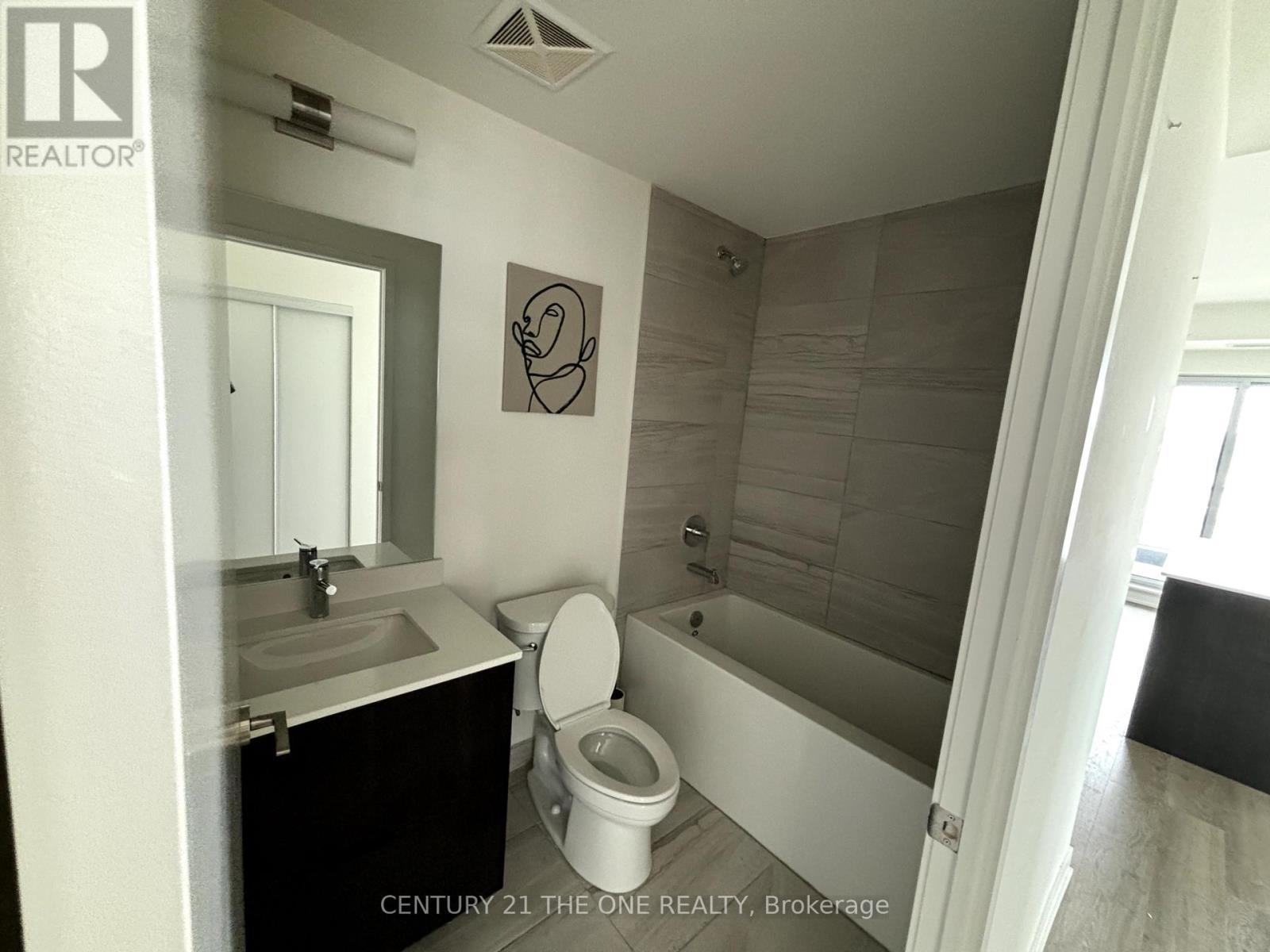 329 - 2 David Eyer Road, Richmond Hill, Ontario  L4S 0N6 - Photo 8 - N12214613