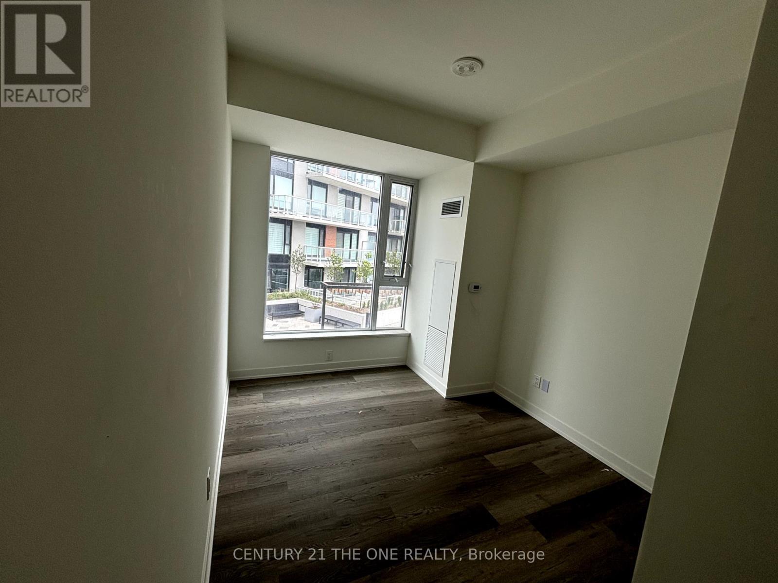 329 - 2 David Eyer Road, Richmond Hill, Ontario  L4S 0N6 - Photo 9 - N12214613
