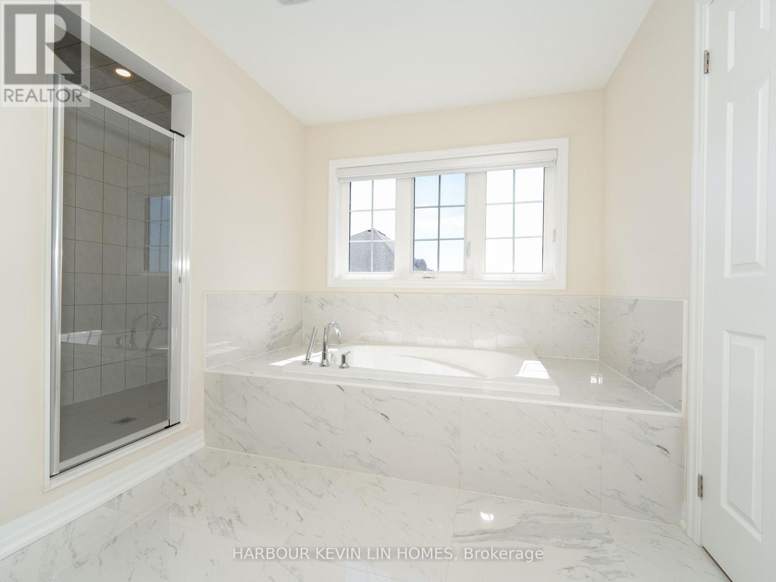 43 Donald Ingram Crescent, Georgina (Keswick North), Ontario  L4P 0S3 - Photo 34 - N12214632
