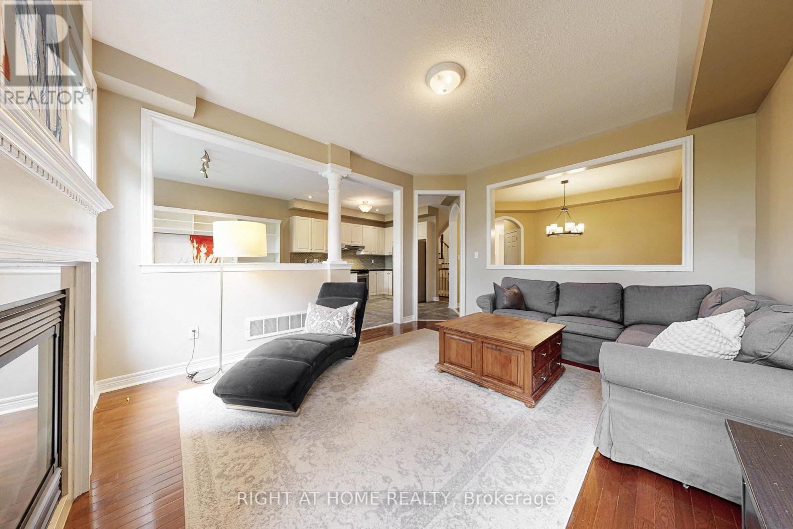 41 - 280 Paradelle Drive, Richmond Hill, Ontario  L4E 0E1 - Photo 6 - N12214642