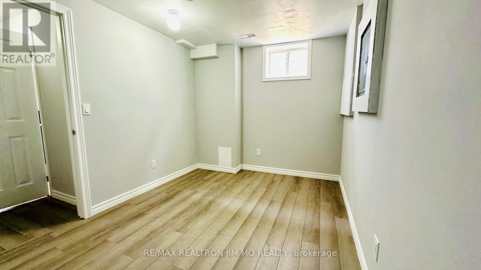 Lower - 288 Parkwood Avenue, Georgina, Ontario  L4P 2X3 - Photo 20 - N12214671