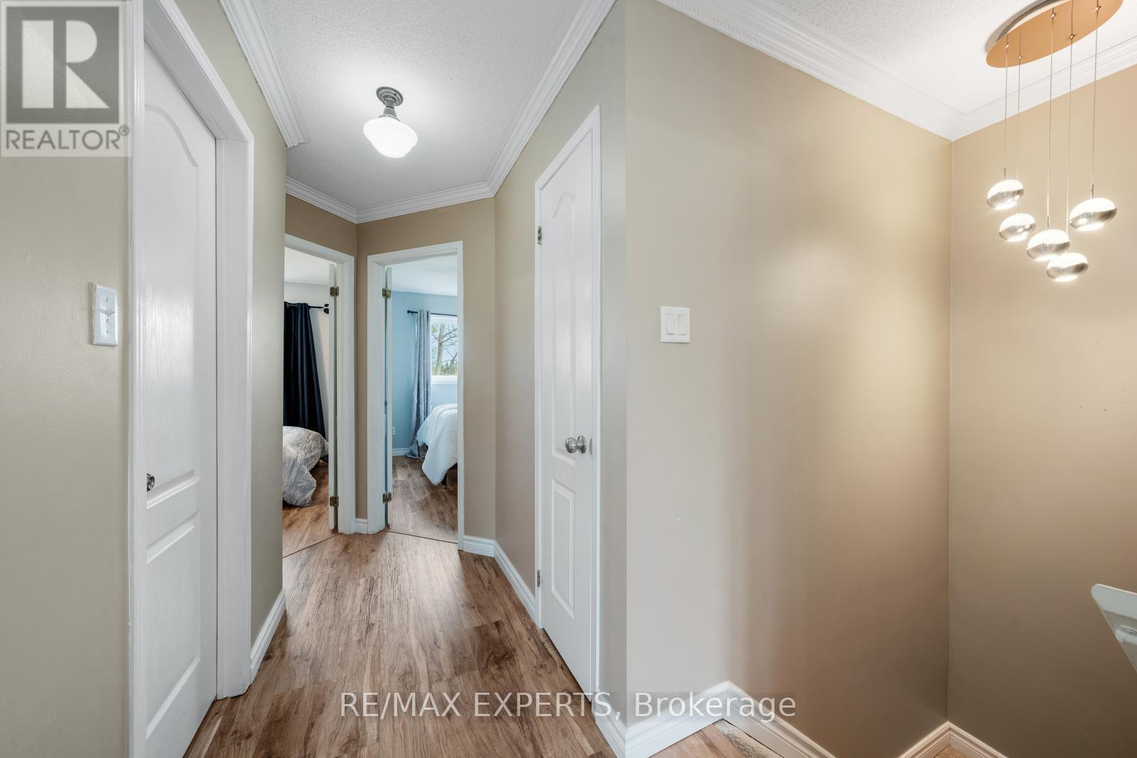 89 Parkside Crescent, Essa, Ontario  L3W 0K9 - Photo 13 - N12214682