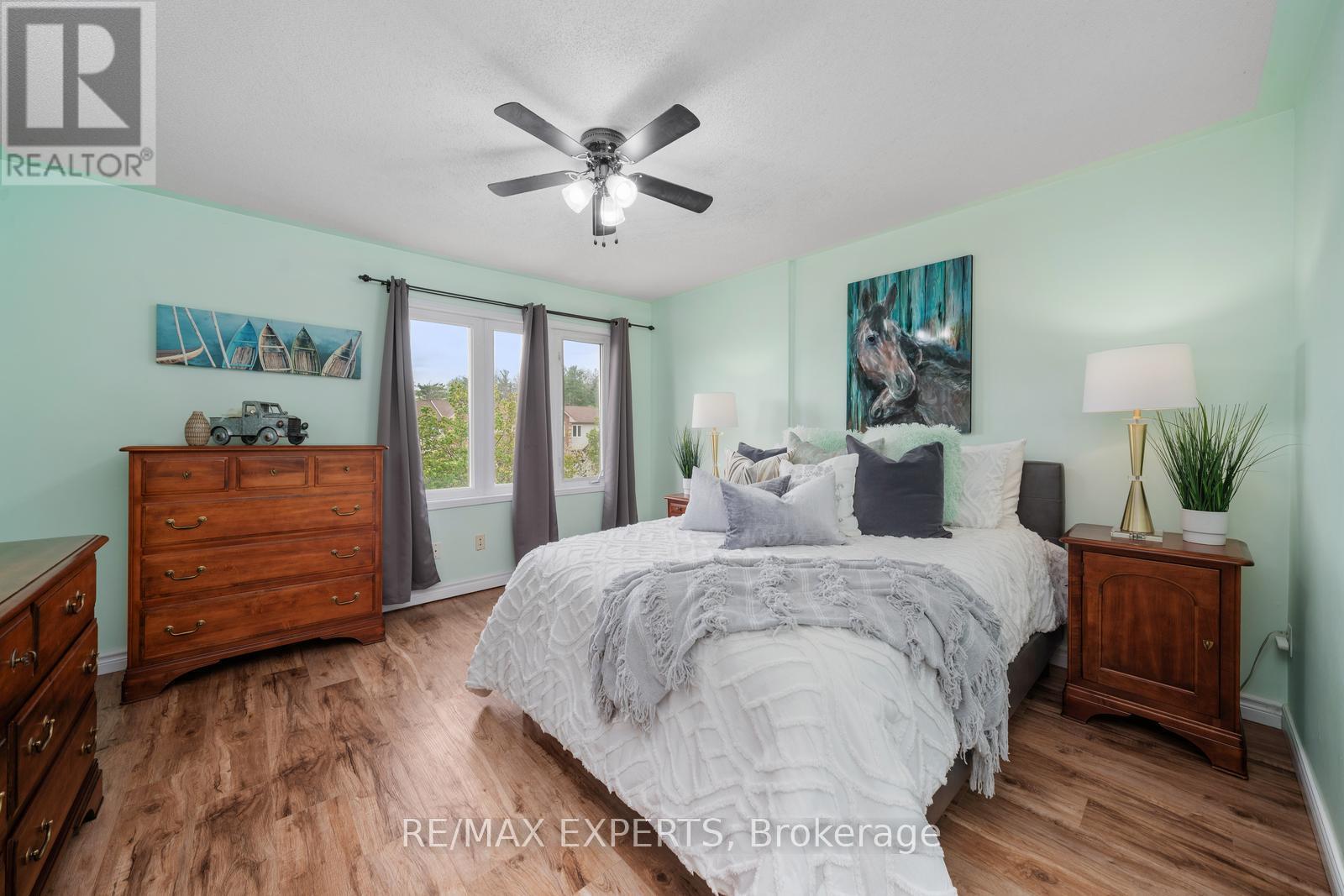 89 Parkside Crescent, Essa, Ontario  L3W 0K9 - Photo 16 - N12214682