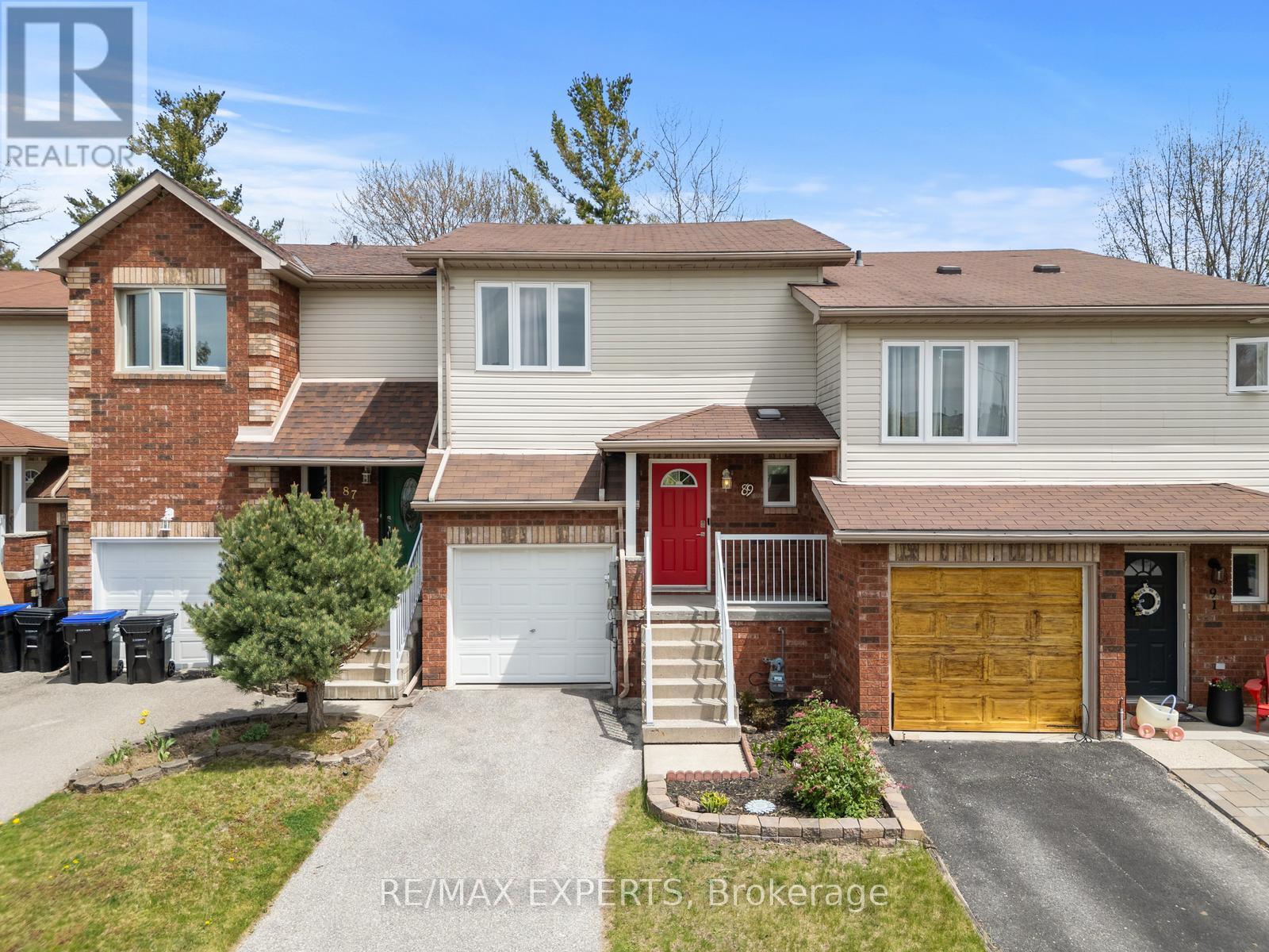 89 Parkside Crescent, Essa, Ontario  L3W 0K9 - Photo 3 - N12214682