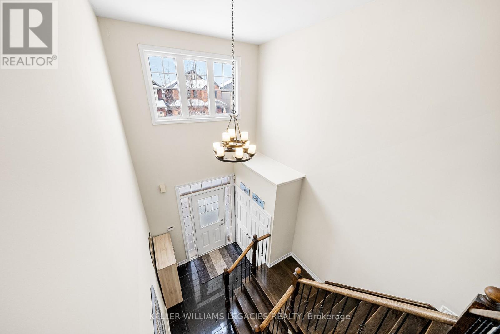 17 Mansard Drive, Richmond Hill, Ontario  L4E 0L8 - Photo 14 - N12214685