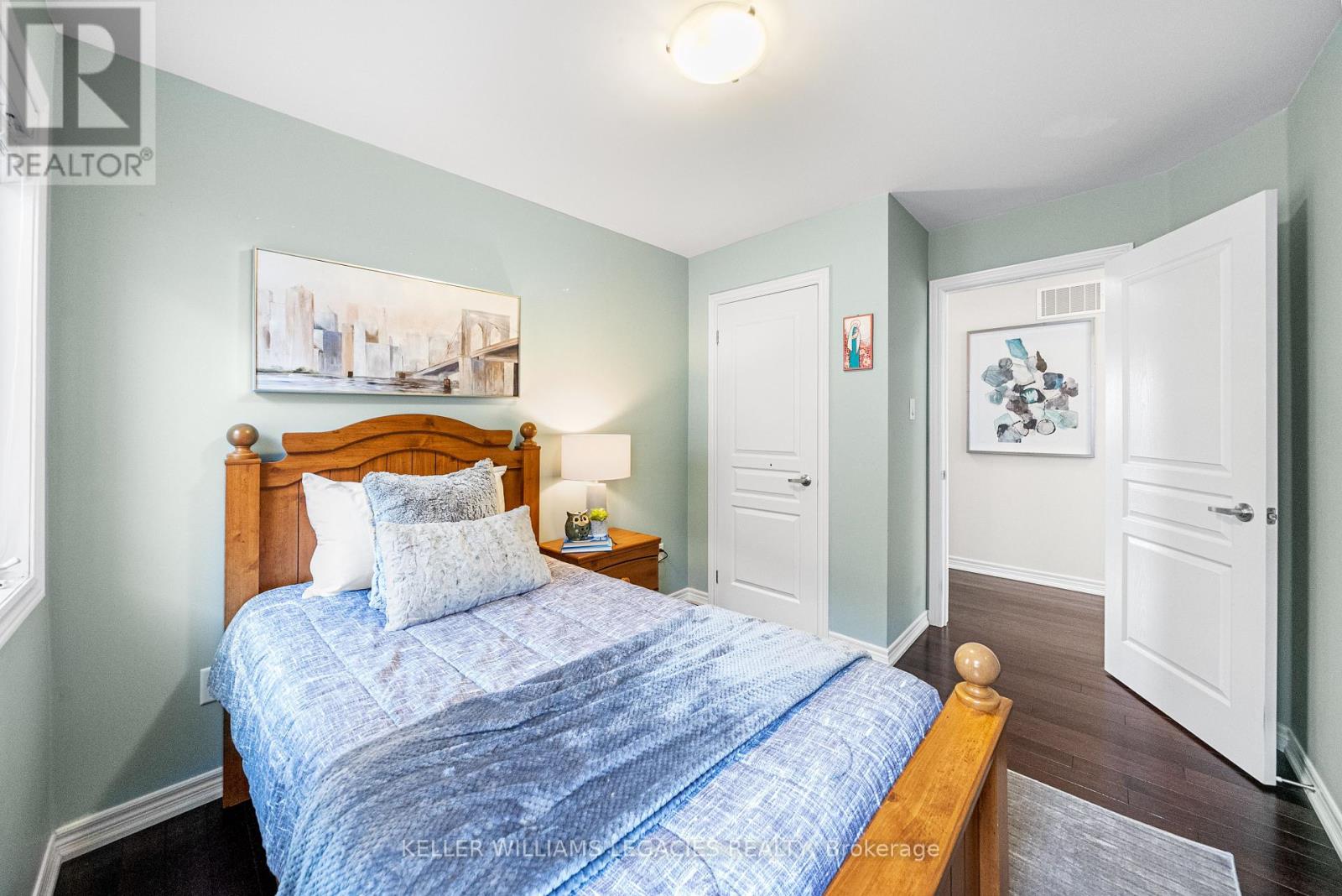 17 Mansard Drive, Richmond Hill, Ontario  L4E 0L8 - Photo 24 - N12214685