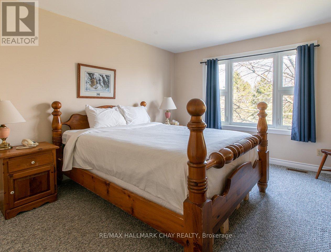155 Vacation Inn Drive, Collingwood, Ontario  L9Y 5G4 - Photo 10 - S12214641