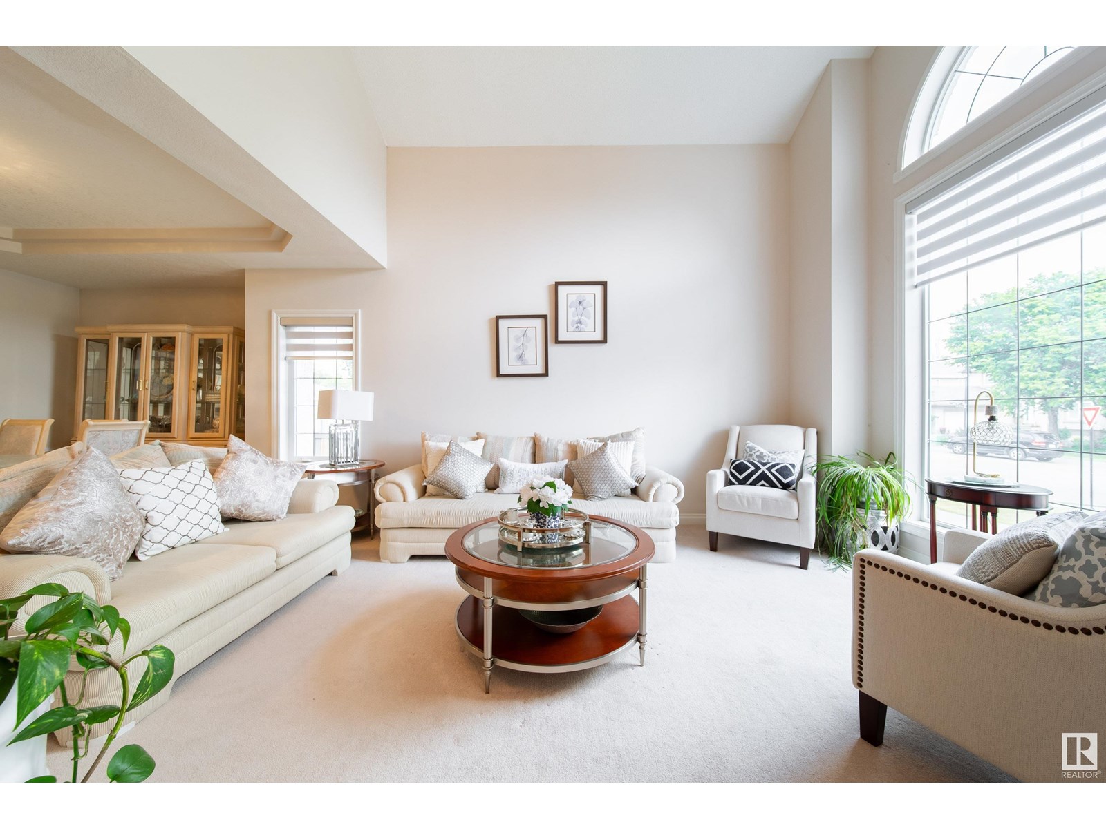 Property at 240 TORY CR NW image 4