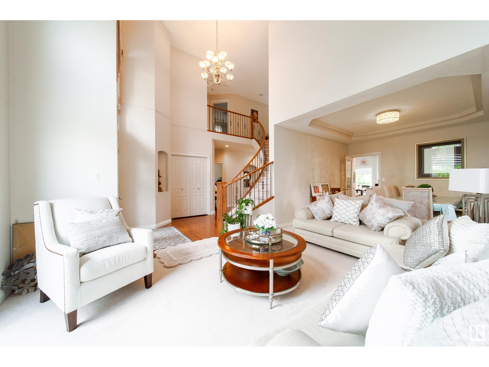 Property at 240 TORY CR NW image 5