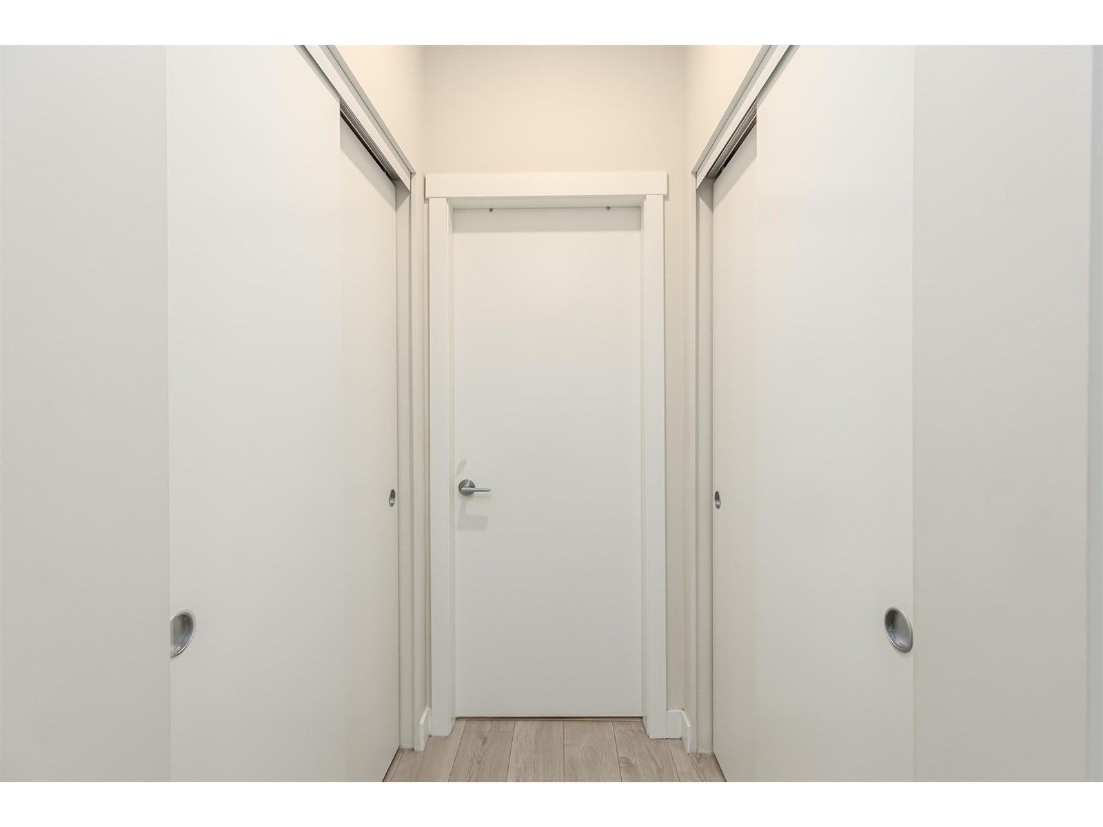 406 10838 Whalley Boulevard, Surrey, British Columbia  V3R 0G8 - Photo 14 - R2970911