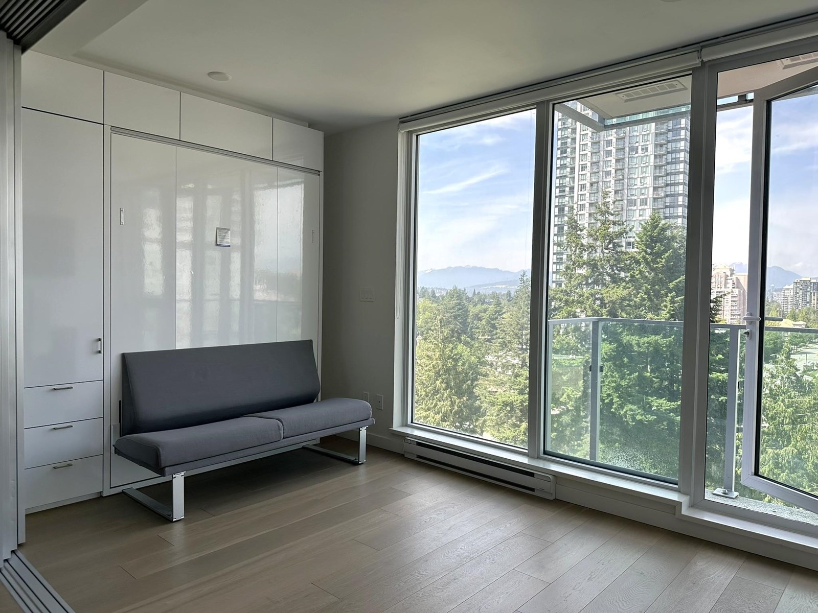 1007 13438 Central Avenue, Surrey, British Columbia  V3T 0N2 - Photo 6 - R3014475