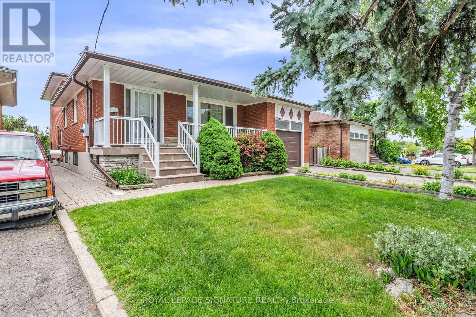 7 WEST WARESIDE ROAD, Toronto, Ontario