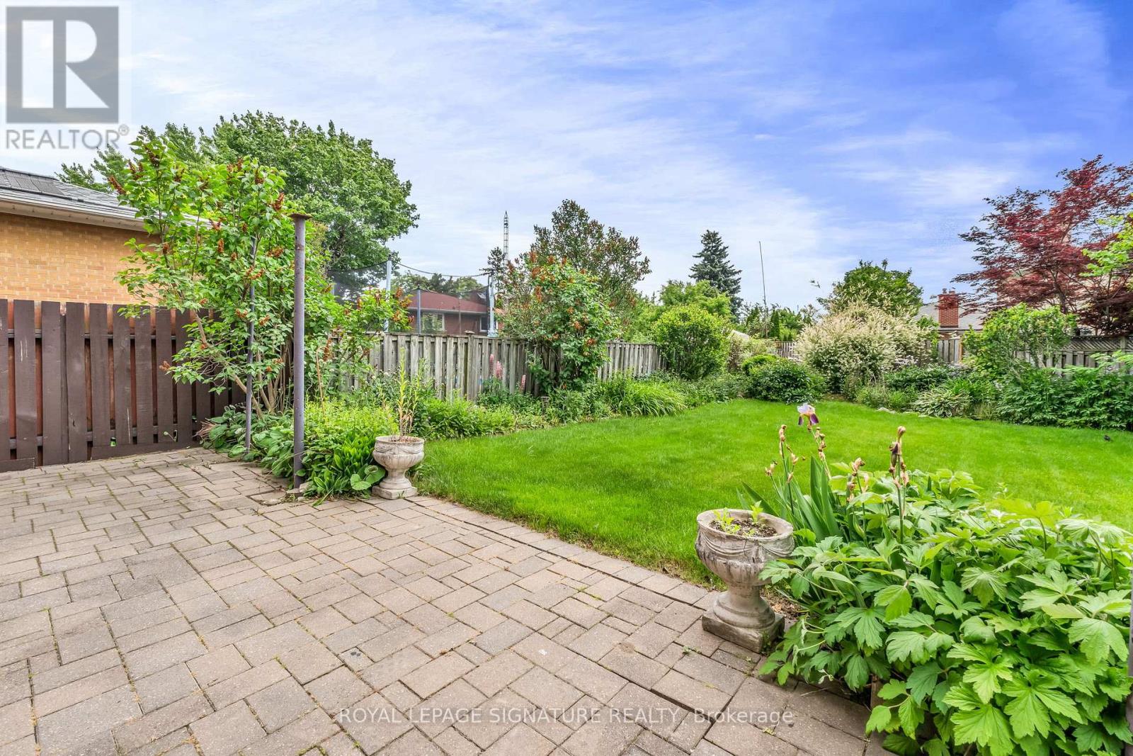 7 West Wareside Road, Toronto, Ontario  M9C 3H9 - Photo 31 - W12214631
