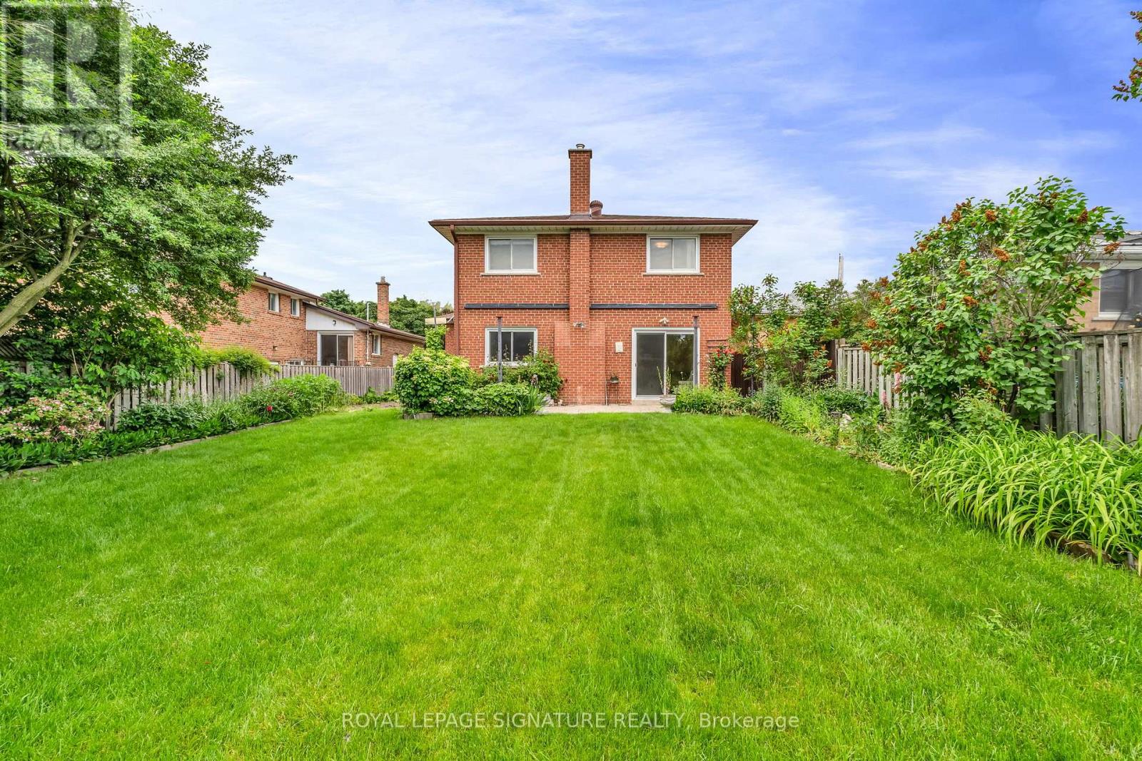 7 West Wareside Road, Toronto, Ontario  M9C 3H9 - Photo 35 - W12214631