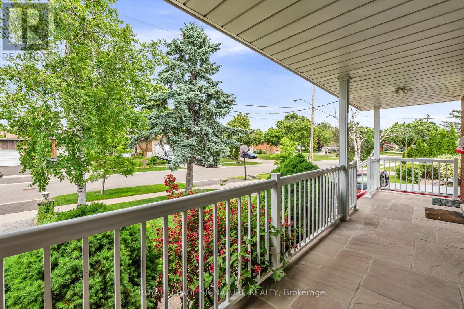 7 West Wareside Road, Toronto, Ontario  M9C 3H9 - Photo 40 - W12214631