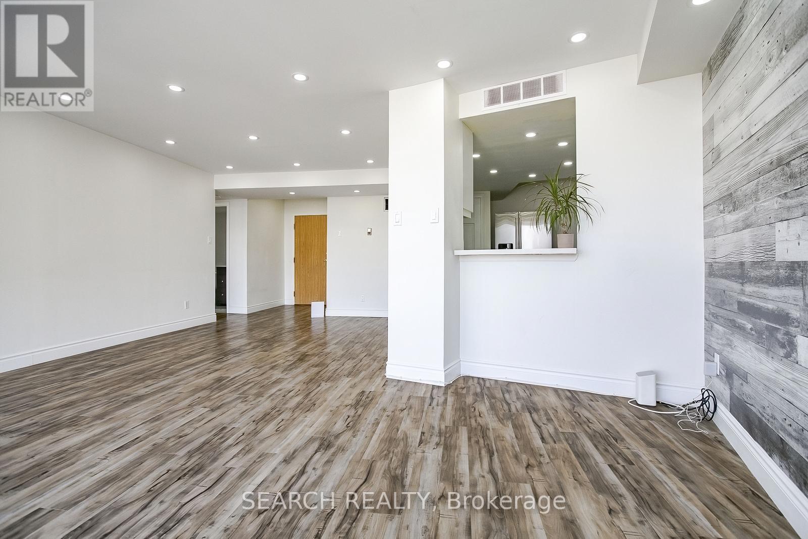 906 - 1360 Rathburn Road E, Mississauga, Ontario  L4W 4H4 - Photo 10 - W12214646