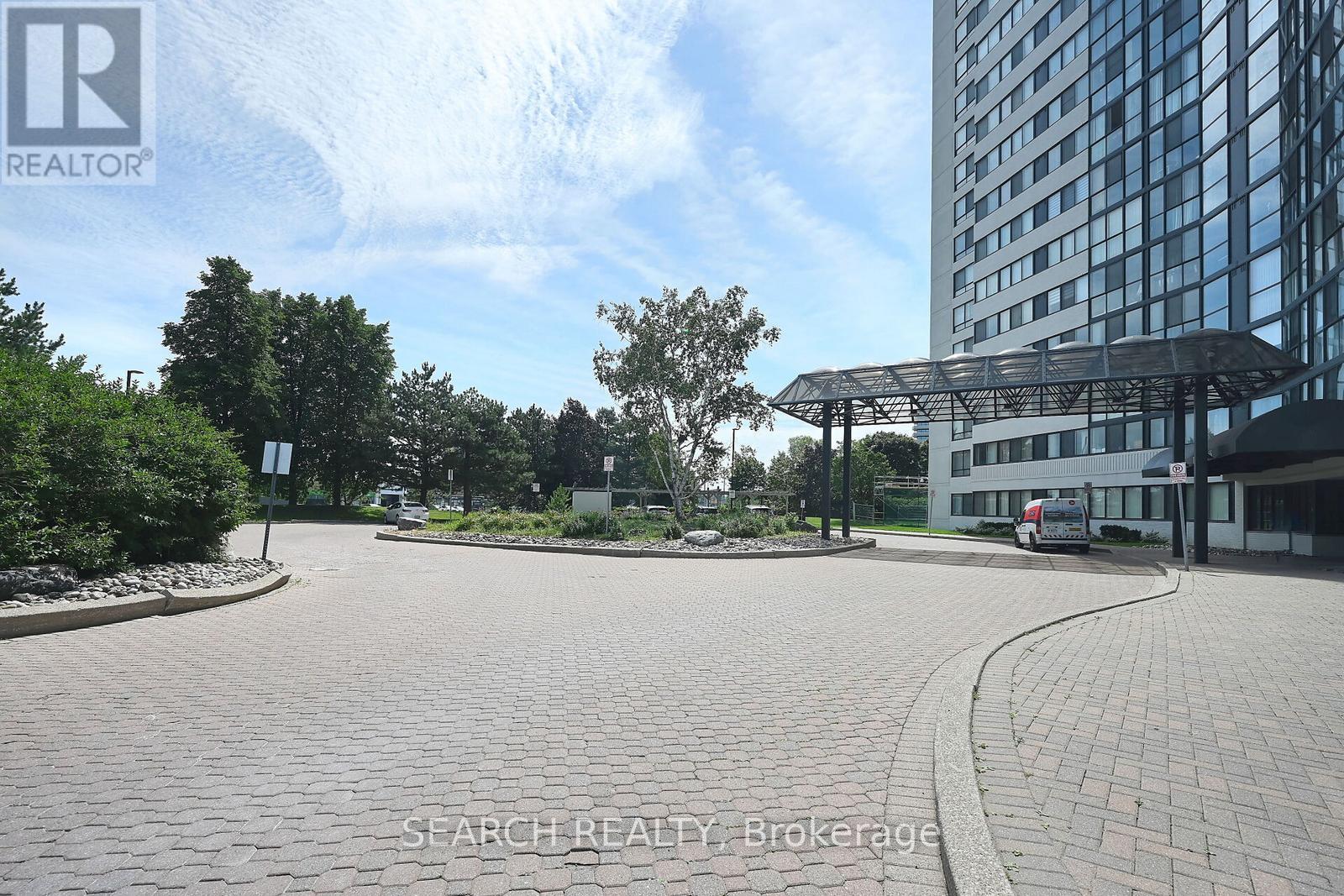 906 - 1360 Rathburn Road E, Mississauga, Ontario  L4W 4H4 - Photo 3 - W12214646