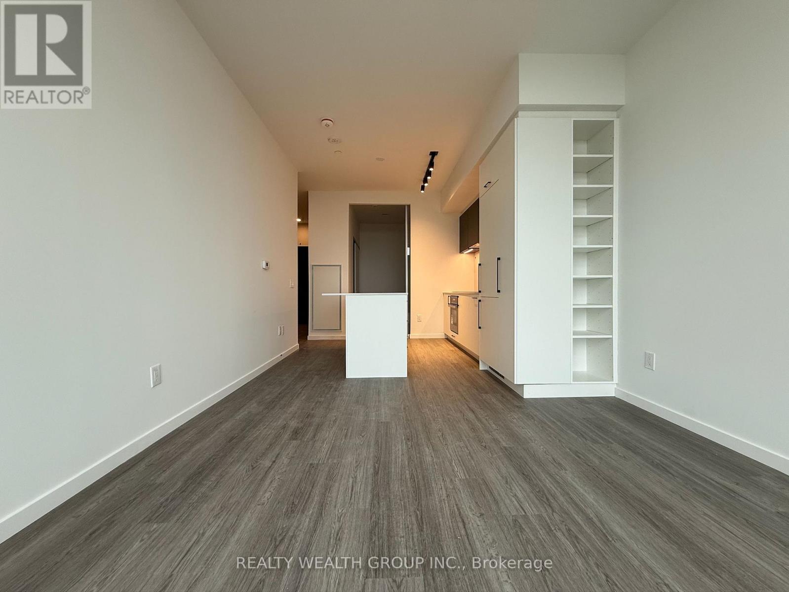 Ph803 - 689 The Queensway, Toronto, Ontario  M8Y 1L1 - Photo 9 - W12214647