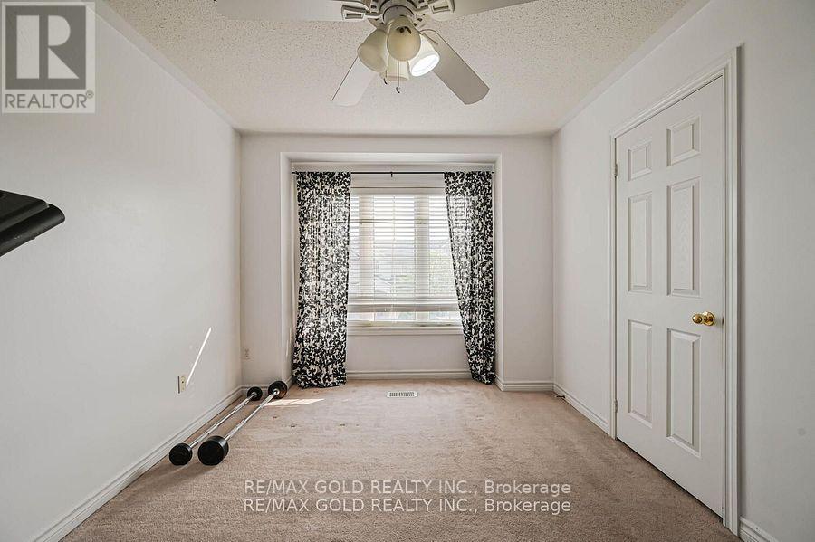 11 Caversham Drive, Brampton, Ontario  L6R 0N3 - Photo 24 - W12214670