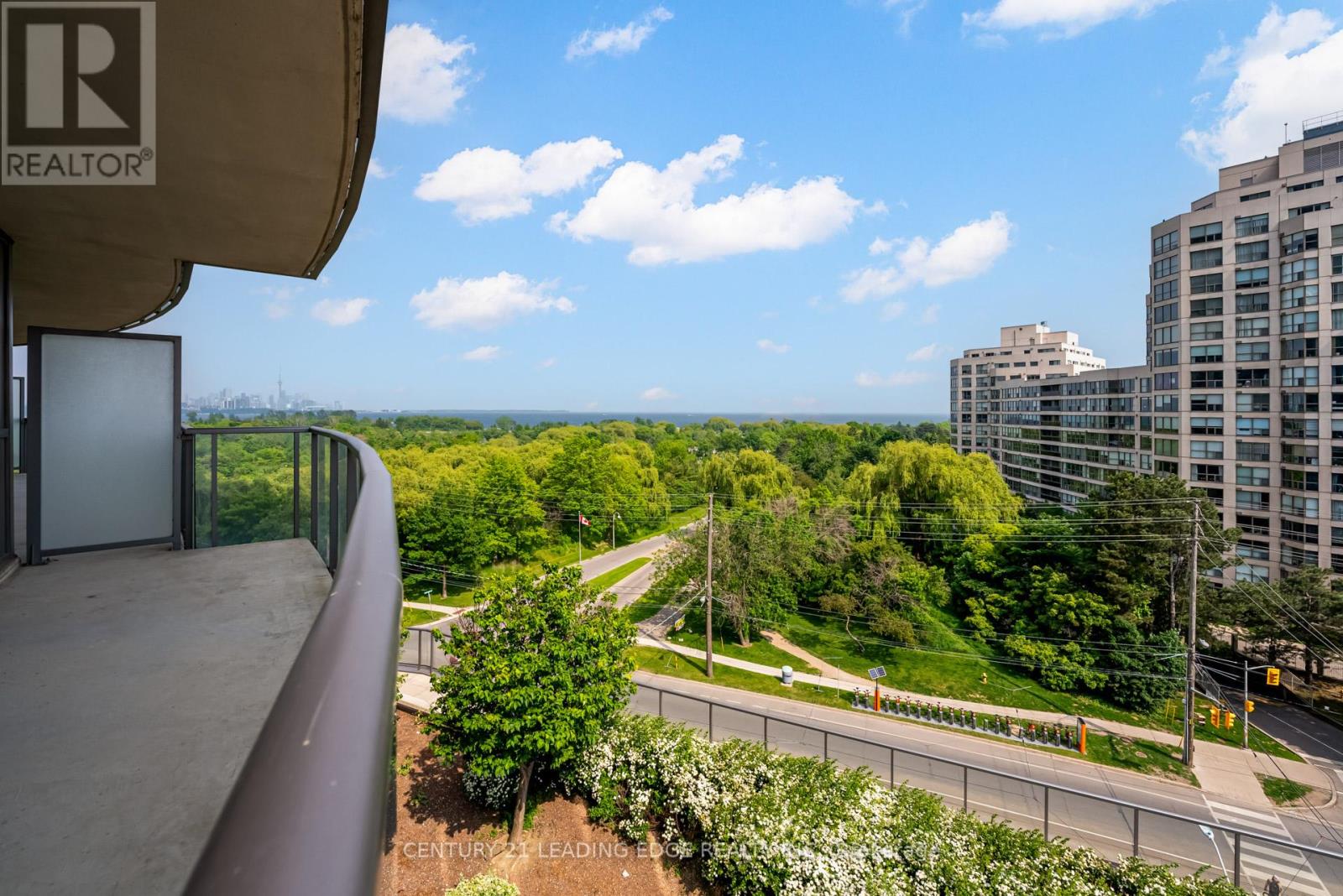 601 - 2240 LAKE SHORE BOULEVARD W, Toronto, Ontario