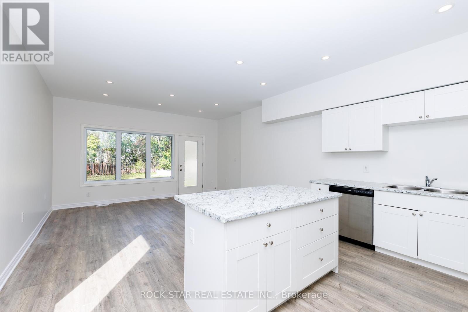 52b Merigold Street, St. Catharines, Ontario  L2S 2N5 - Photo 4 - X12214635