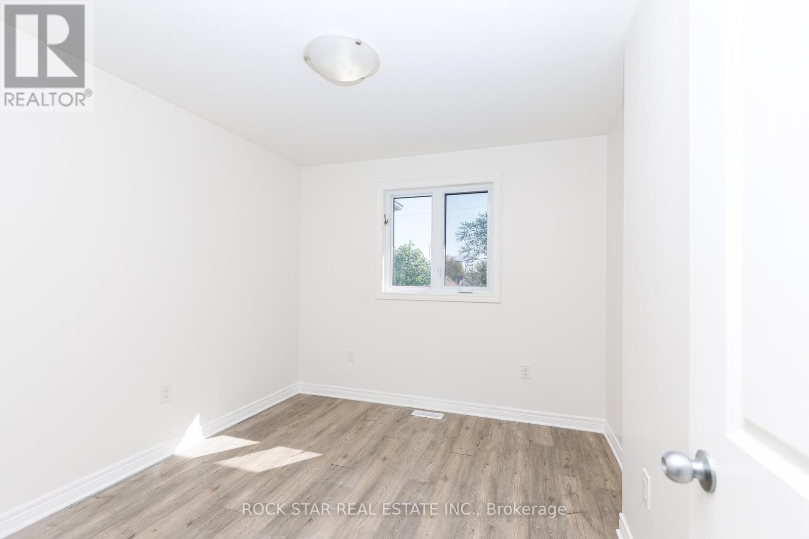 52b Merigold Street, St. Catharines, Ontario  L2S 2N5 - Photo 8 - X12214635