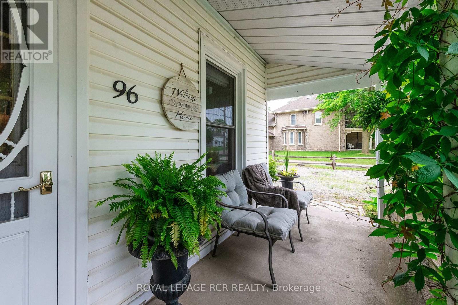 96 DUNDAS STREET W, Blandford-Blenheim, Ontario