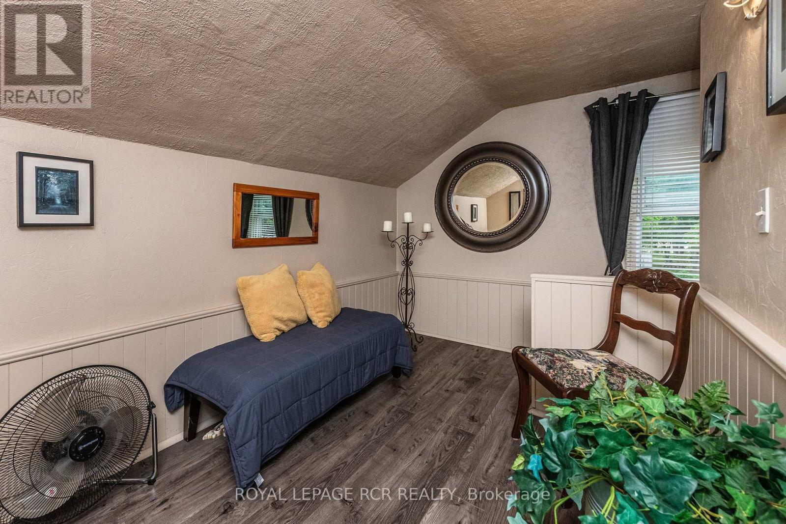96 Dundas Street W, Blandford-Blenheim, Ontario  N0J 1V0 - Photo 23 - X12214662
