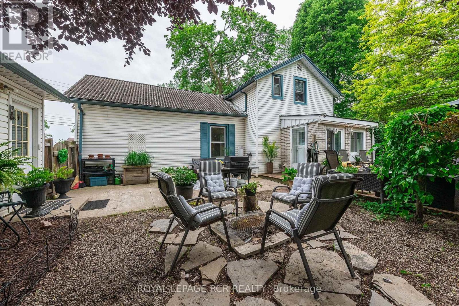 96 Dundas Street W, Blandford-Blenheim, Ontario  N0J 1V0 - Photo 37 - X12214662