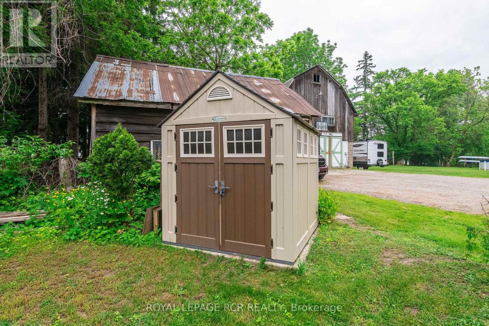 96 Dundas Street W, Blandford-Blenheim, Ontario  N0J 1V0 - Photo 43 - X12214662