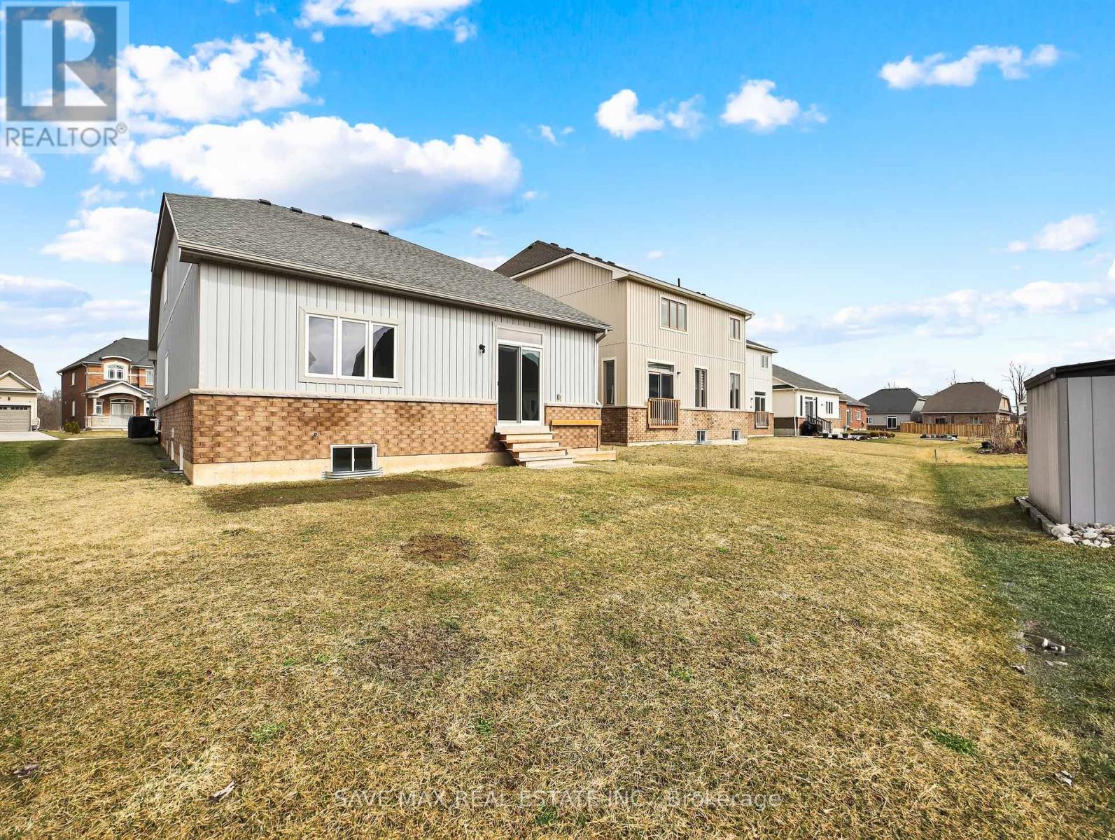 1511 Marina Drive E, Fort Erie (Crescent Park), Ontario  L2A 0C7 - Photo 30 - X12214681